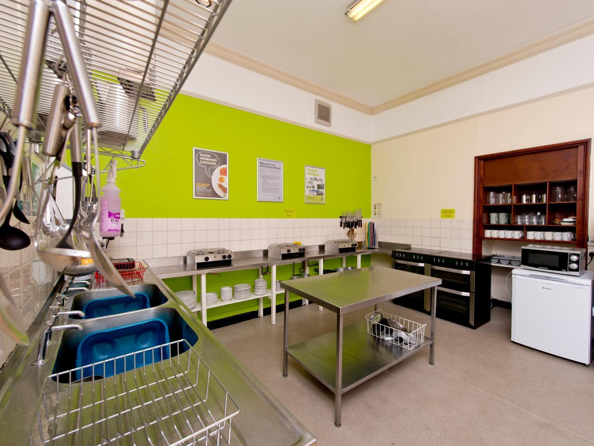 วายเอชเอ แลงเดล Hostel แอมเบิลไซด์ ภายนอก รูปภาพ